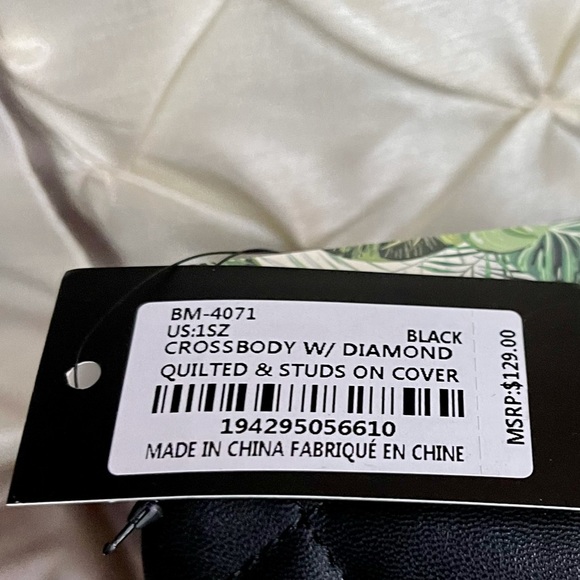 💛💛New Badgley Mischka black purse - Picture 2 of 7